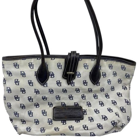 Dooney & Bourke Handbags - DOONEY & BOURKE White Medium Shoulder Bag